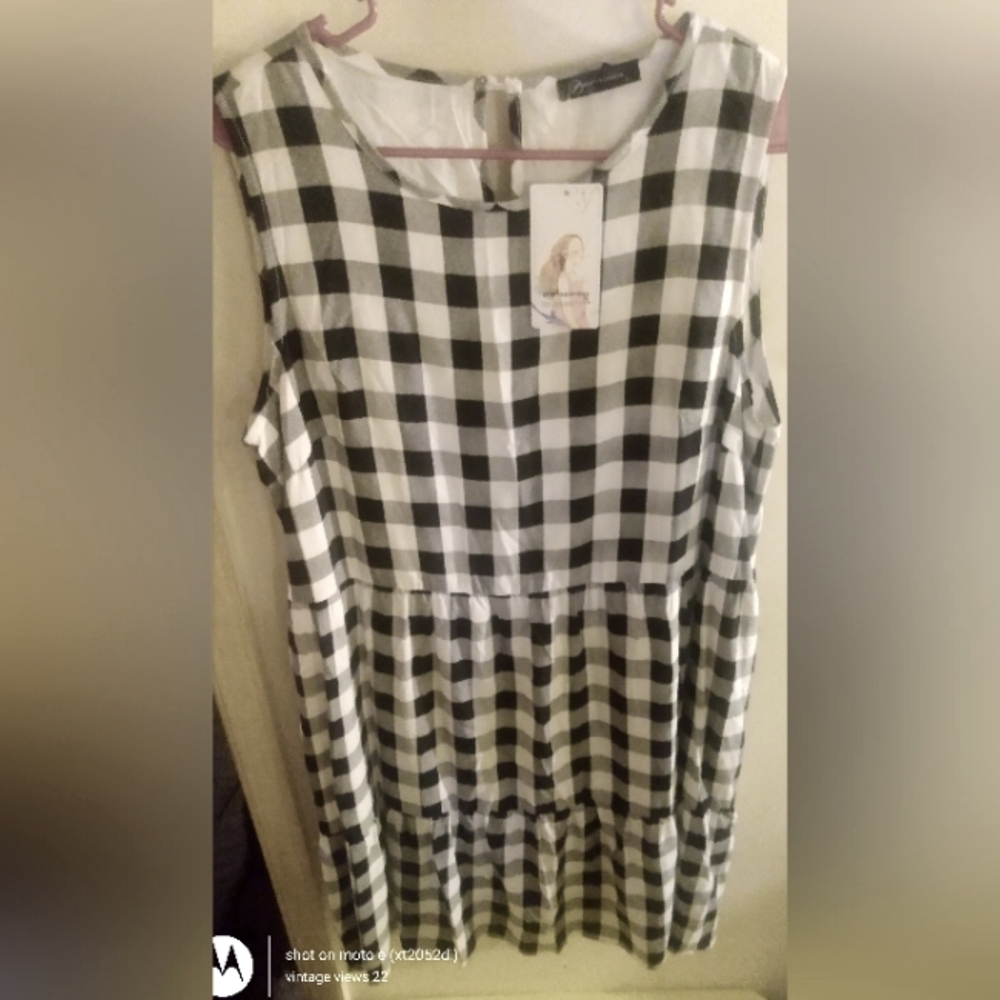 Pretty Garden Summer Dress NWT